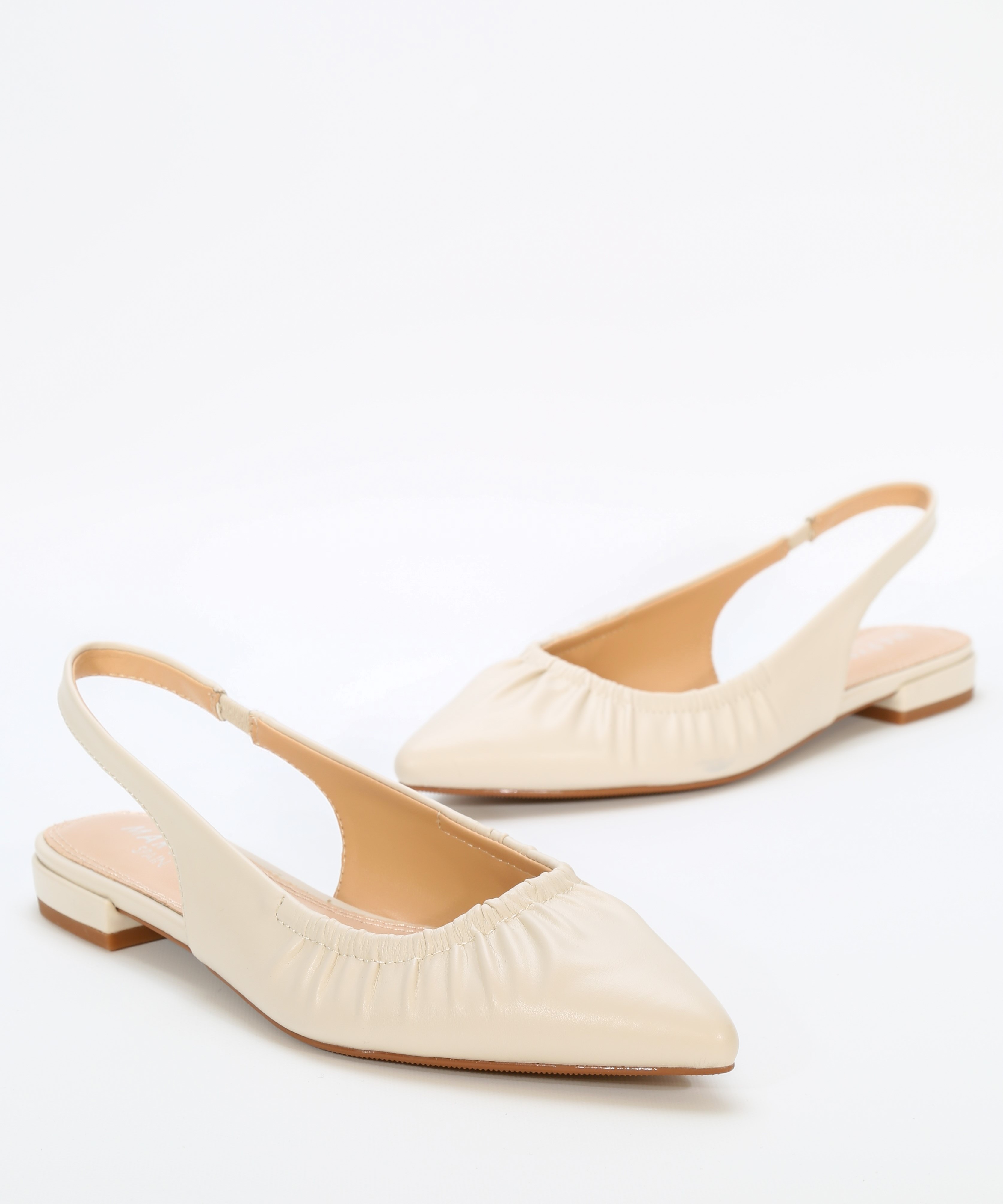 Zapato destalonado punta